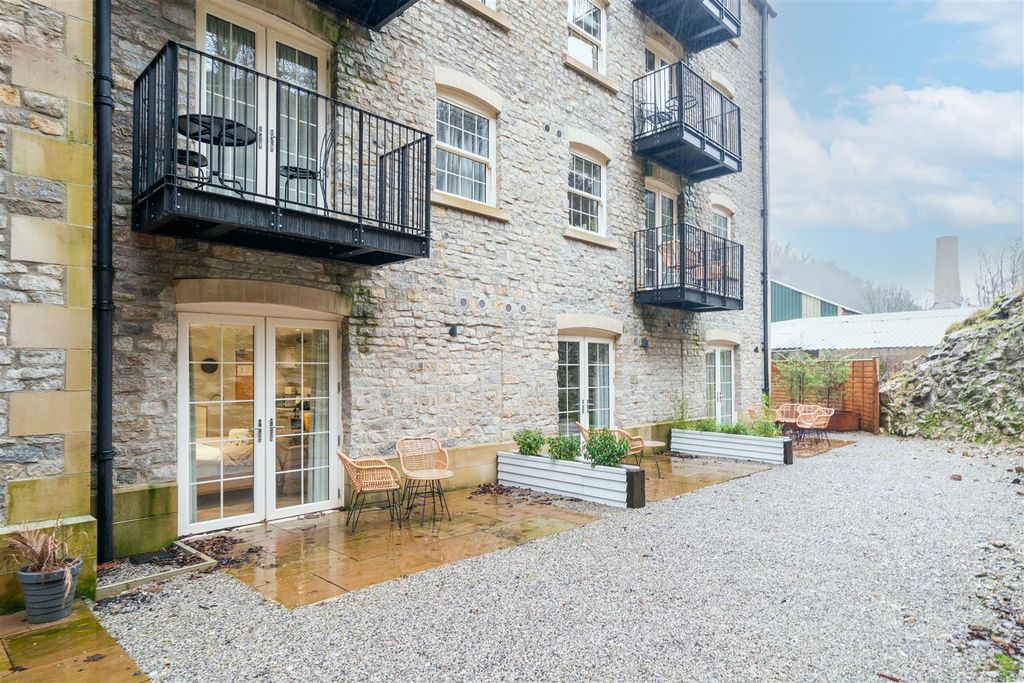 Additional image 19 of 1 bed flat for sale5 Rock Mill Holiday Apartments, The Dale, Stoney Middleton, Hope Valley S32