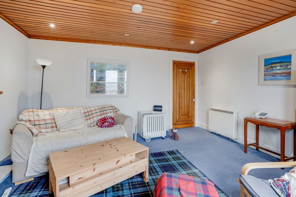 Additional image 7 of 3 bed flat for salePoltalloch Street, Lochgilphead PA31