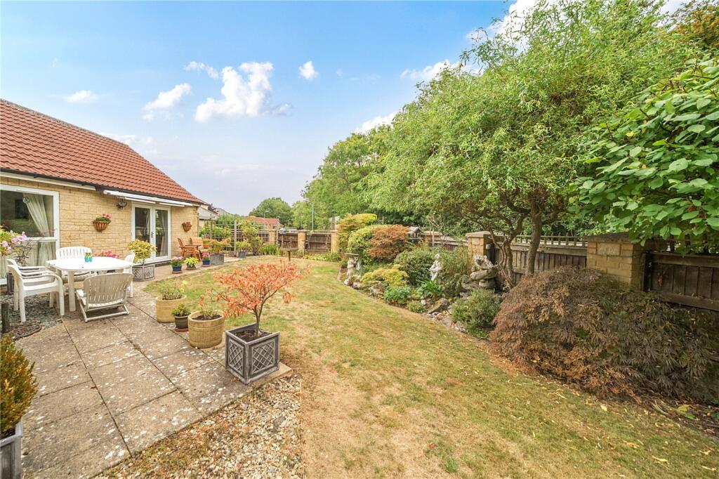 Bramble Way, Wincanton, Somerset, BA9 photo 4