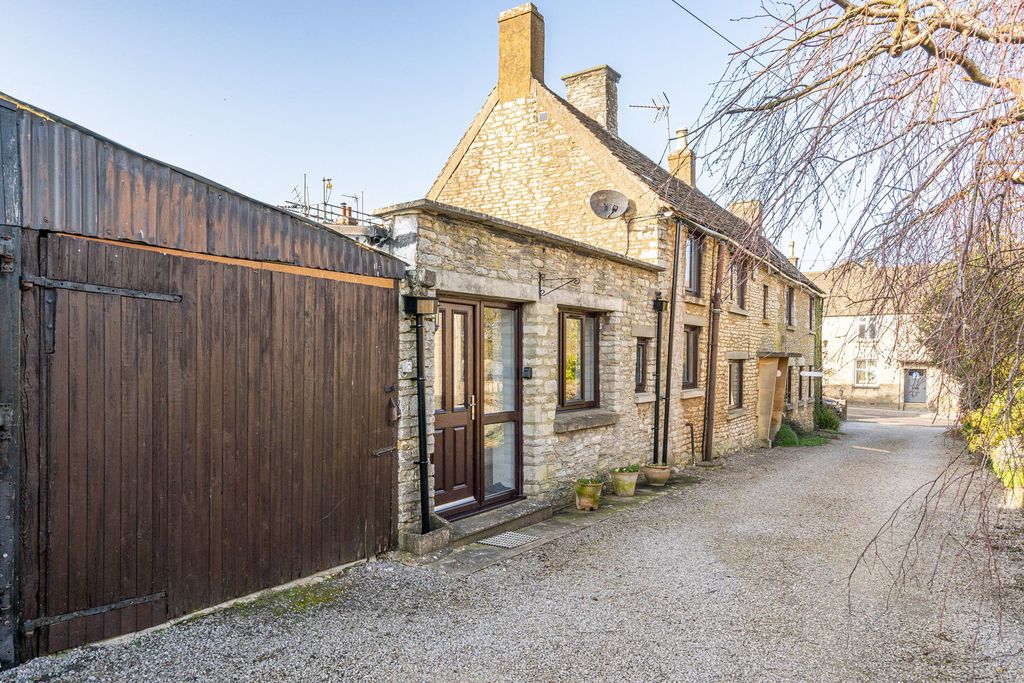 Additional image 19 of 4 bed link detached house for saleKings Terrace, Didmarton GL9