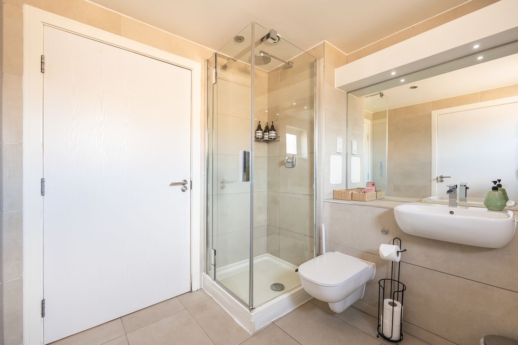 Additional image 27 of 4 bed town house for sale20 Lawrie Reilly Place, Edinburgh EH7