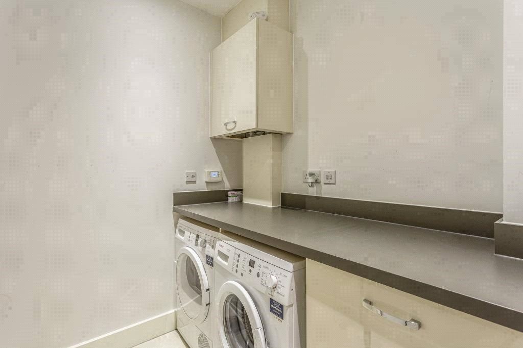 Additional image 6 of 2 bed flat for saleThe Groves, 46 Station Road, Beaconsfield, Buckinghamshire HP9