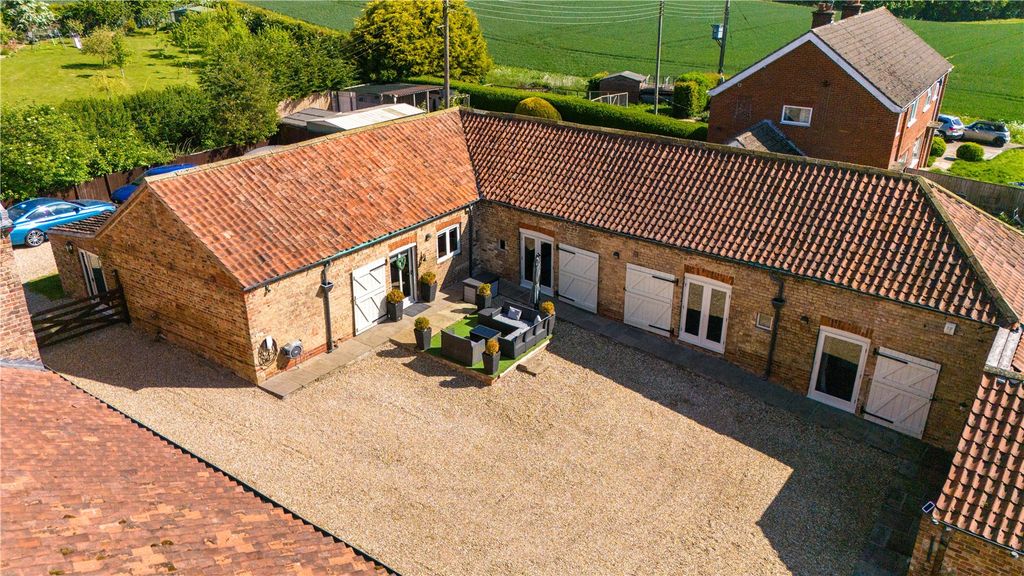 Additional image 36 of 5 bed bungalow for saleLincoln Road, Welton Le Wold, Louth, Lincolnshire LN11
