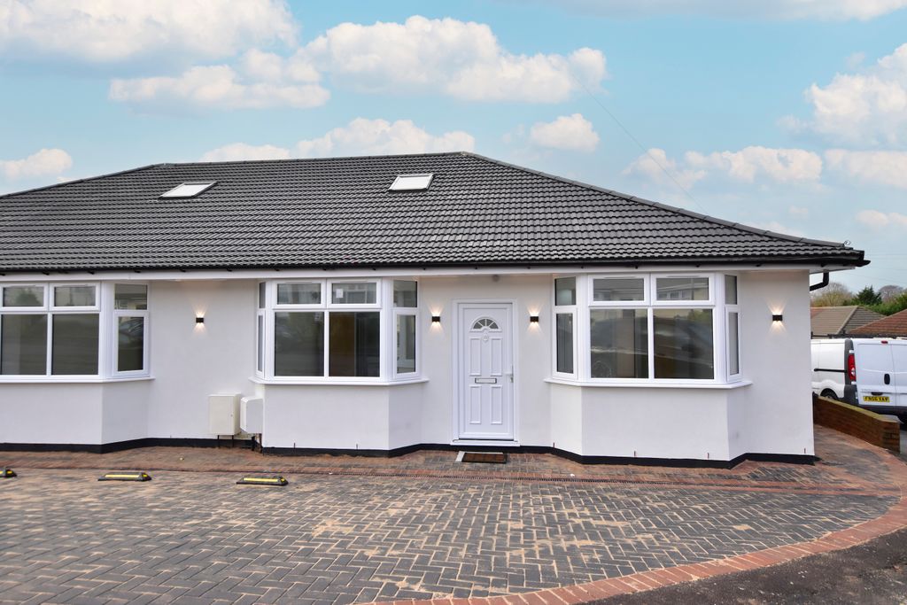 Additional image 24 of 3 bed semi-detached bungalow for saleThe Courtway, Watford WD19