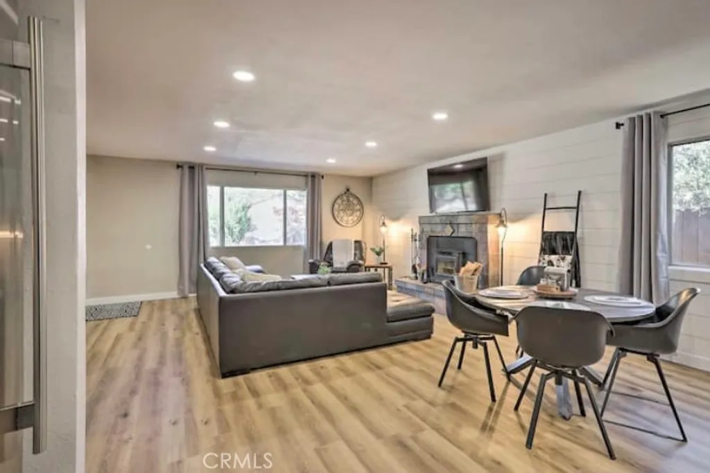Additional image 6 of 304 E Fairway Blvd, Big Bear City, CA 92314
