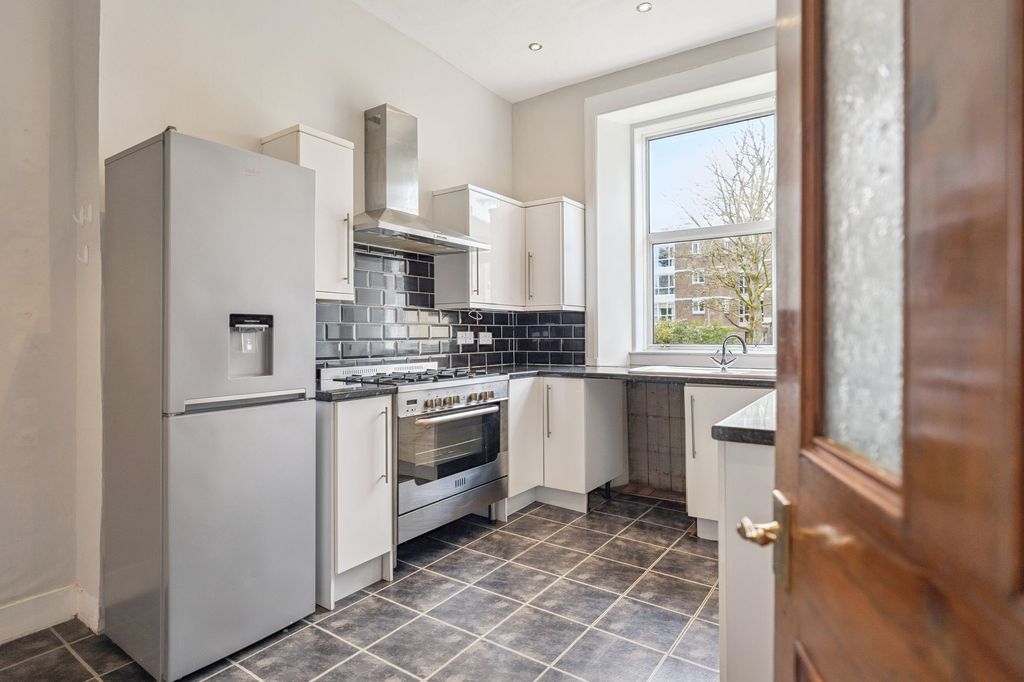 Additional image 8 of 2 bed flat for saleStrathblane Road, Milngavie G62