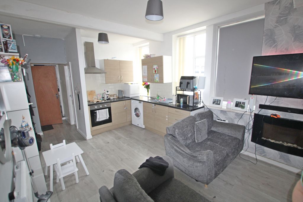 Additional image 6 of 3 bed flat for salePeel Street, Accrington BB5