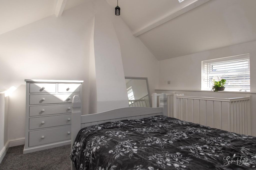 Additional image 18 of 2 bed semi-detached house for saleIsenhurst Court, Bembridge PO35