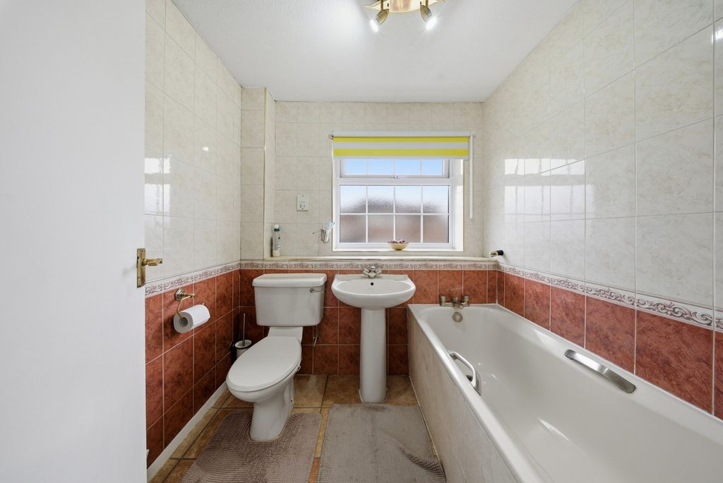 Additional image 13 of 4 bed link detached house for saleCarpenders Avenue, Watford WD19