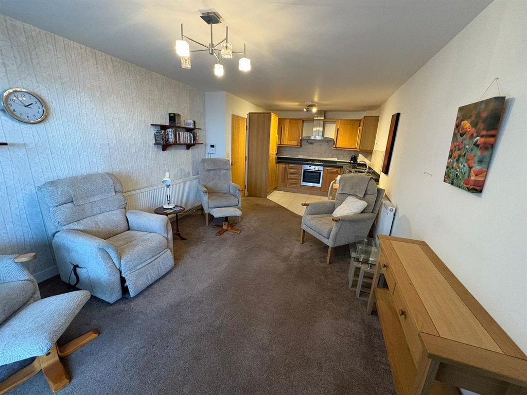 Additional image 3 of 2 bed flat for saleMarine Road, Rhos On Sea, Colwyn Bay LL28