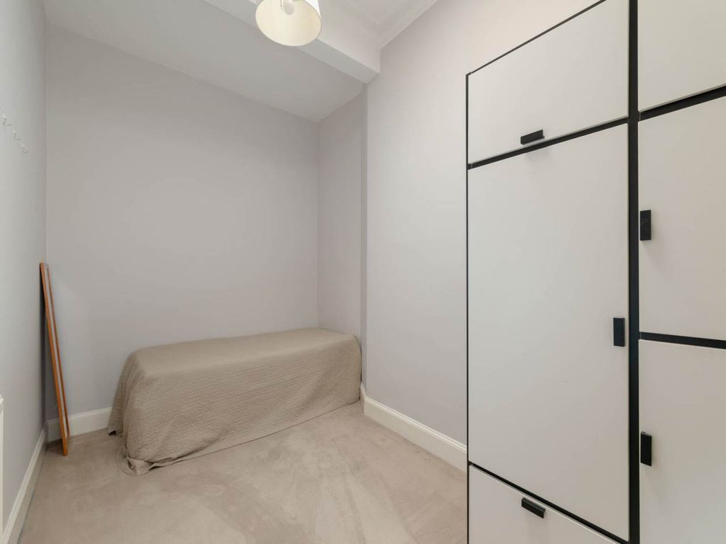 Additional image 12 of 2 bed flat for saleNorth Bank Street, Edinburgh EH1