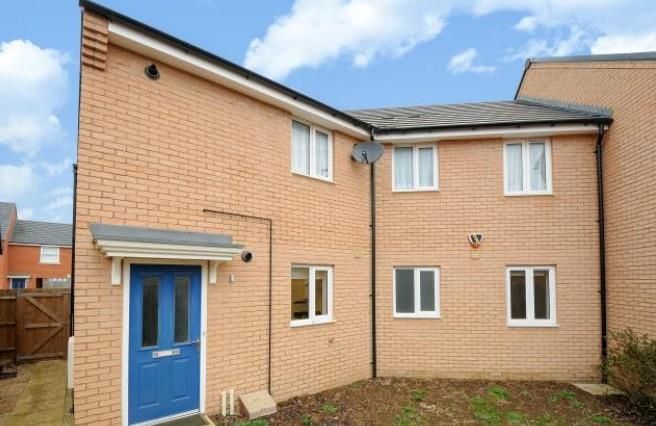 2 bed maisonette for saleBerryfields, Aylesbury HP18