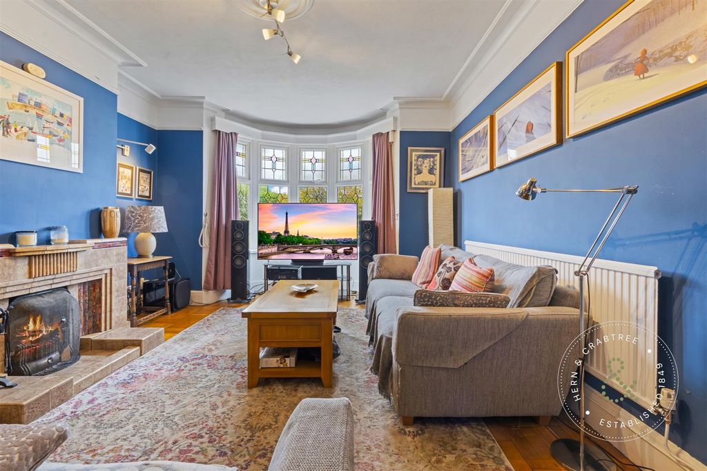 Additional image 18 of 4 bed detached house for salePencisely Crescent, Llandaff, Cardiff CF5
