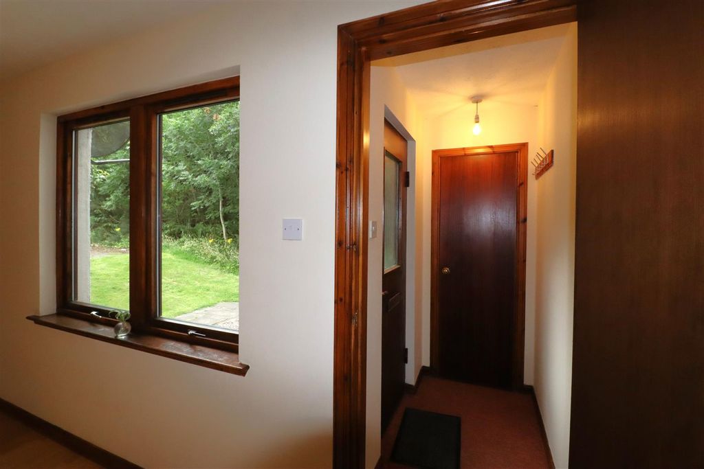 Additional image 3 of 1 bed flat for sale124 Murray Terrace, Smithton, Inverness IV2