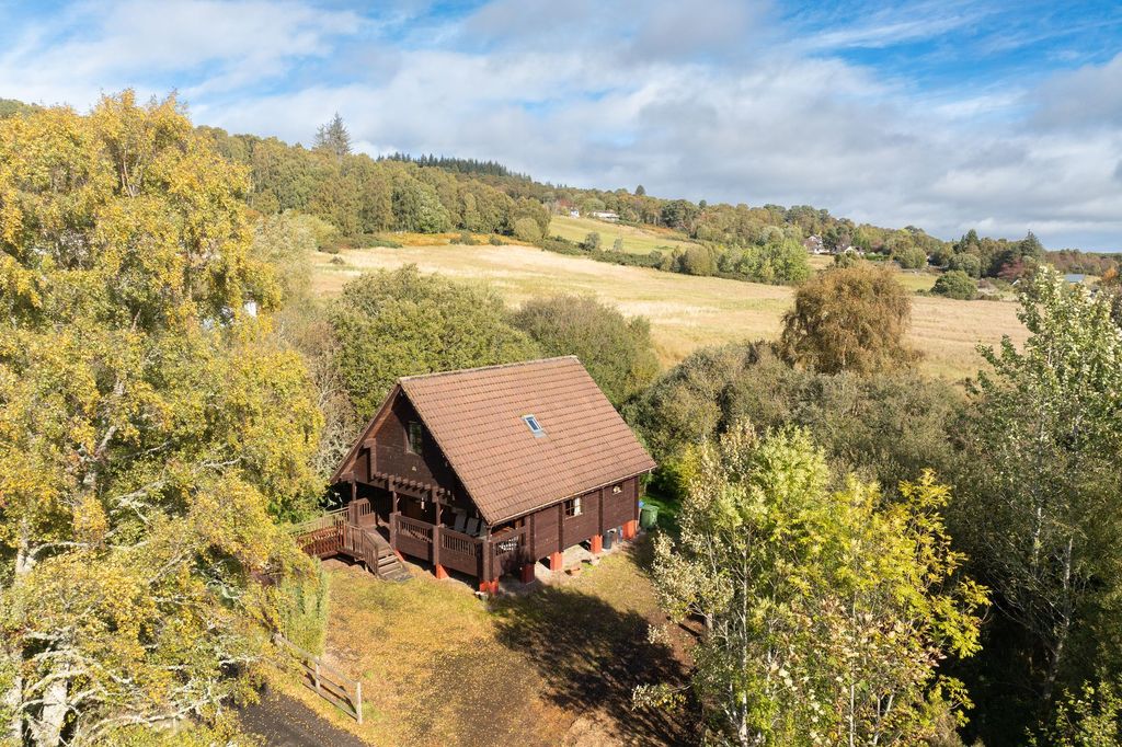 4 bed chalet for sale2 Broallan, Beauly IV4