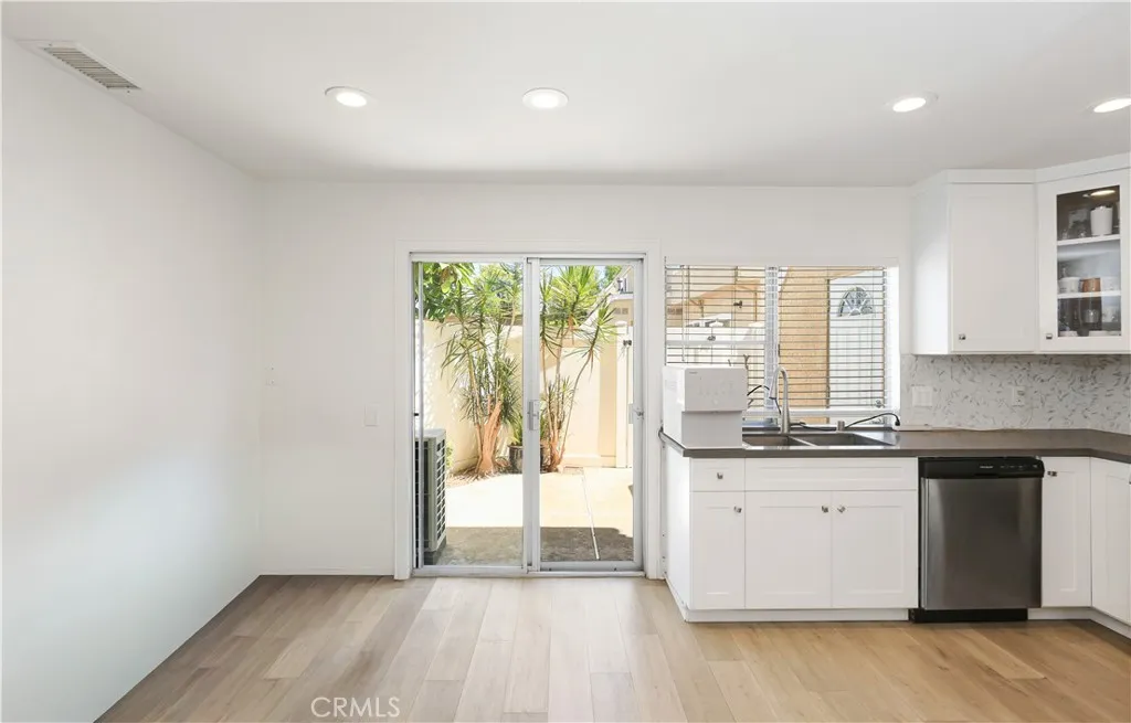 Additional image 11 of 18 Heritage, Irvine, CA 92604
