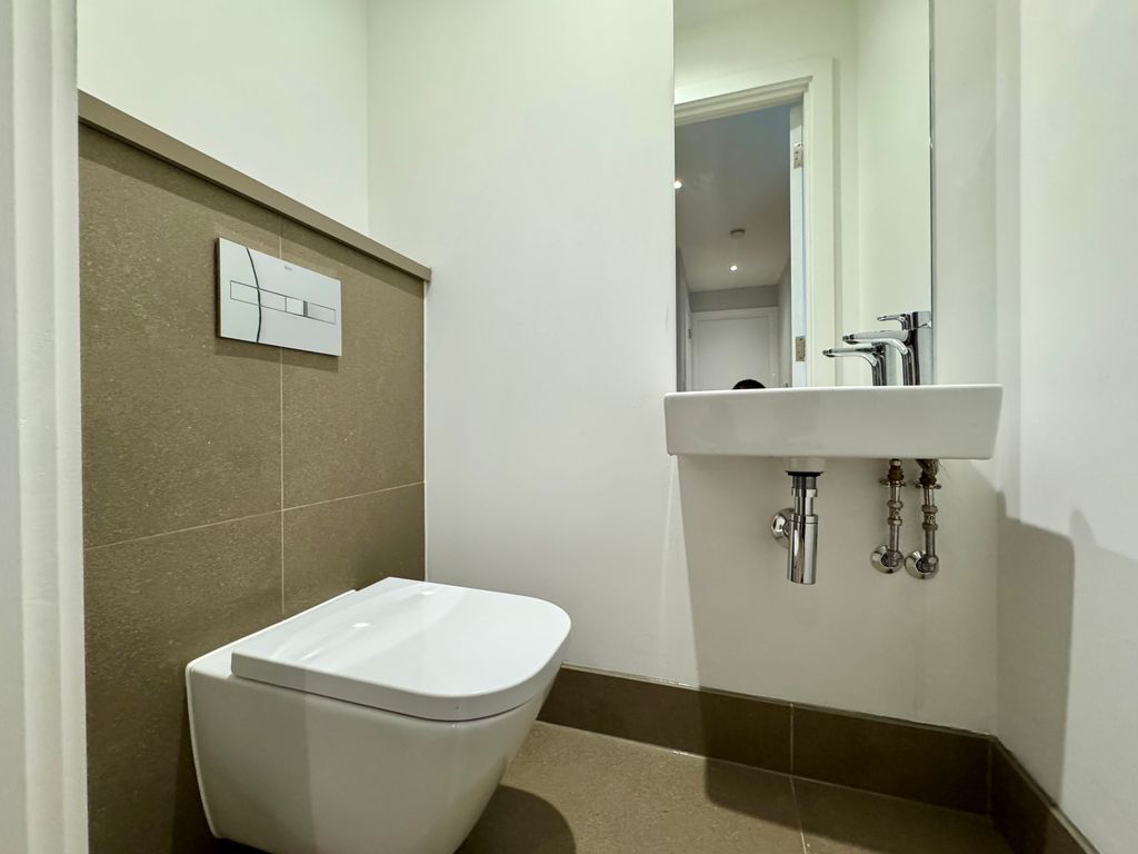 Additional image 17 of 2 bed flat for saleBournville Lane, Birmingham B30