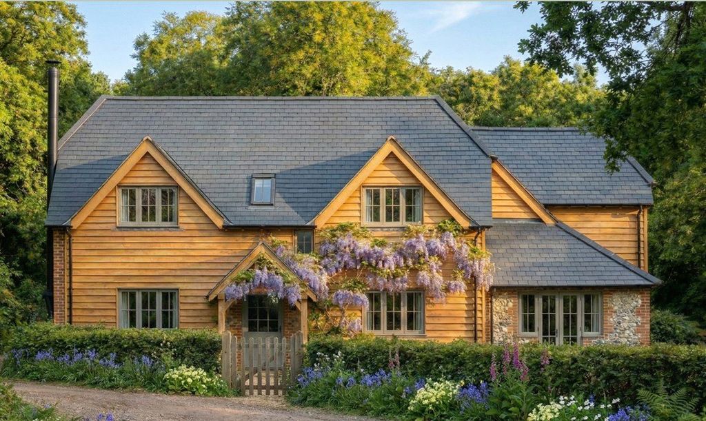 Land for saleHoneysuckle Bottom, East Horsley, Leatherhead, Surrey KT24