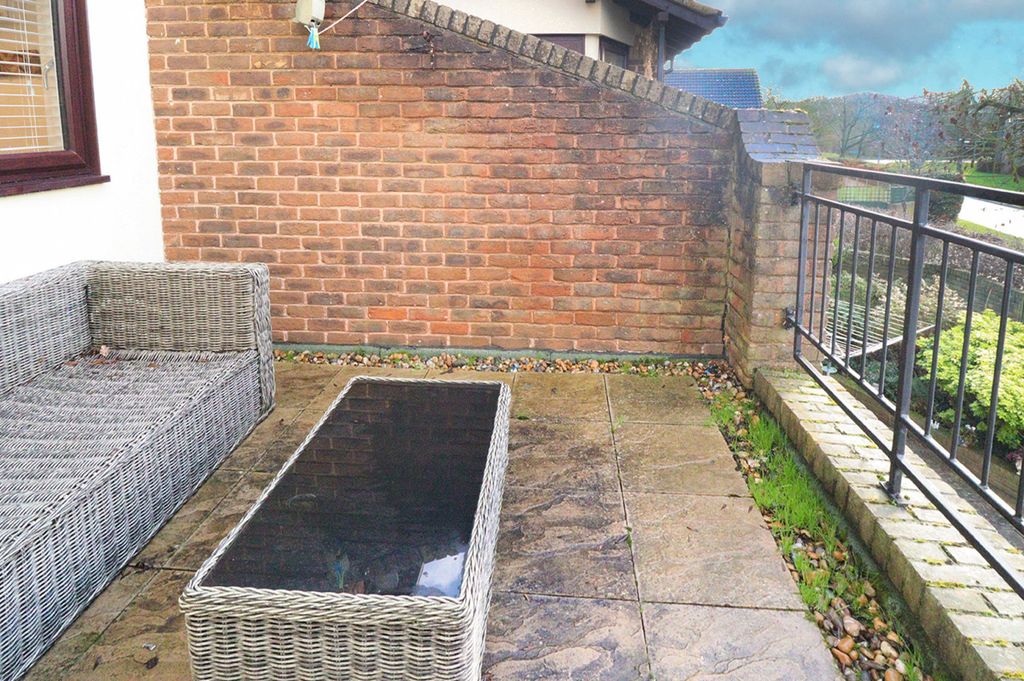 Additional image 6 of 2 bed flat for saleThe Gallops, Langdon Hills, Basildon SS16