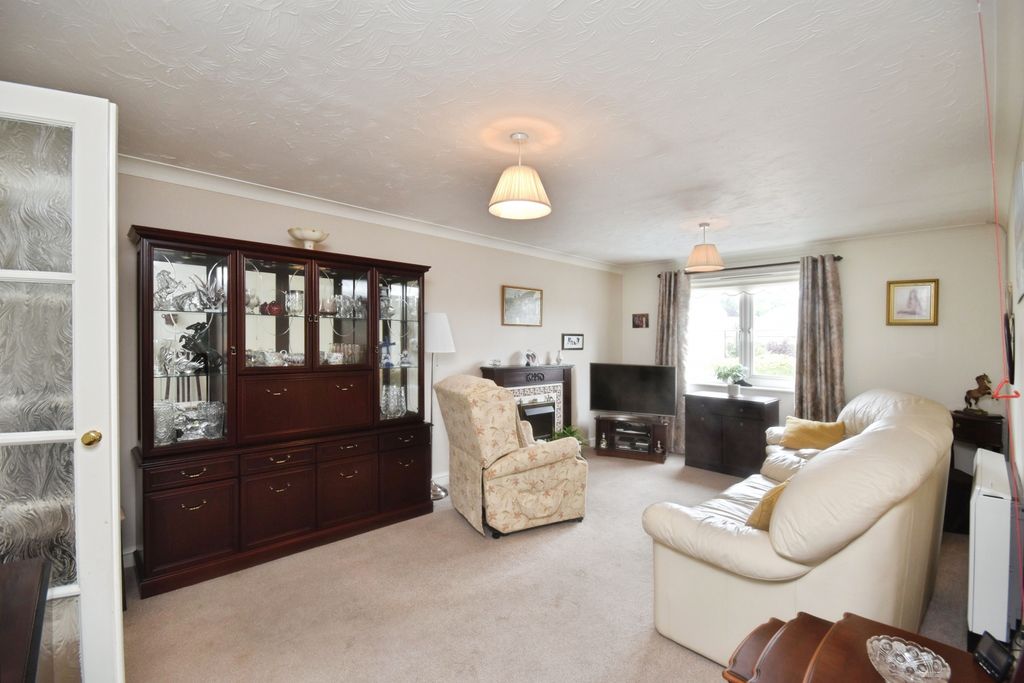 Additional image 4 of 1 bed flat for saleMclay Court, Cardiff CF5