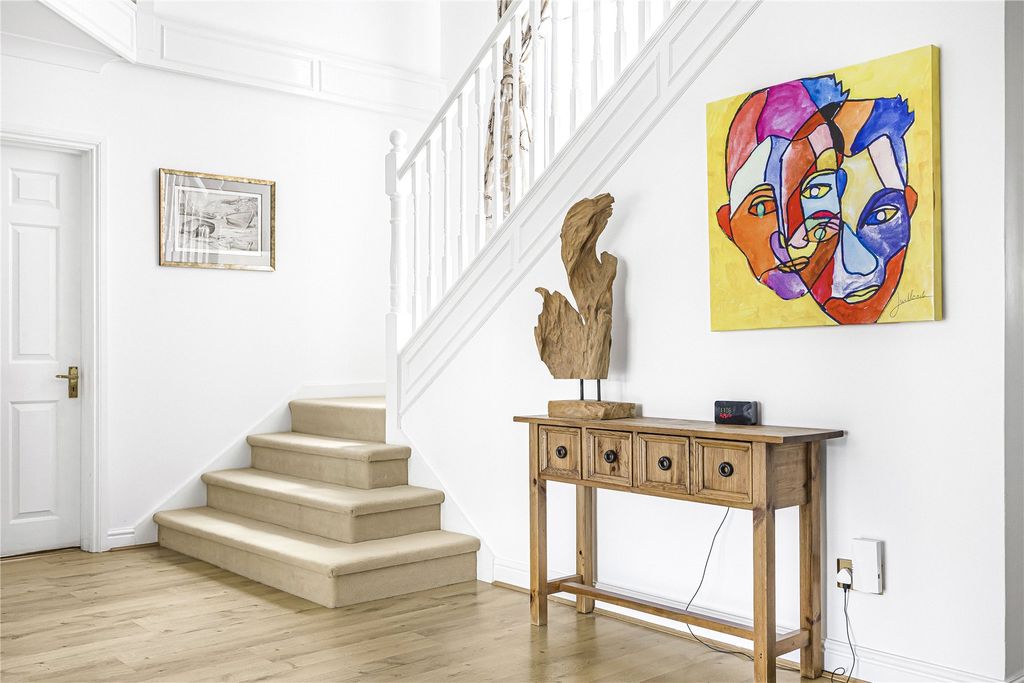 Additional image 15 of 7 bed detached house for saleOakside Way, Shinfield, Reading, Berkshire RG2