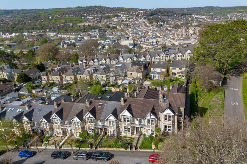 Shakespeare Avenue, Bath, BA2 4RQ photo 2