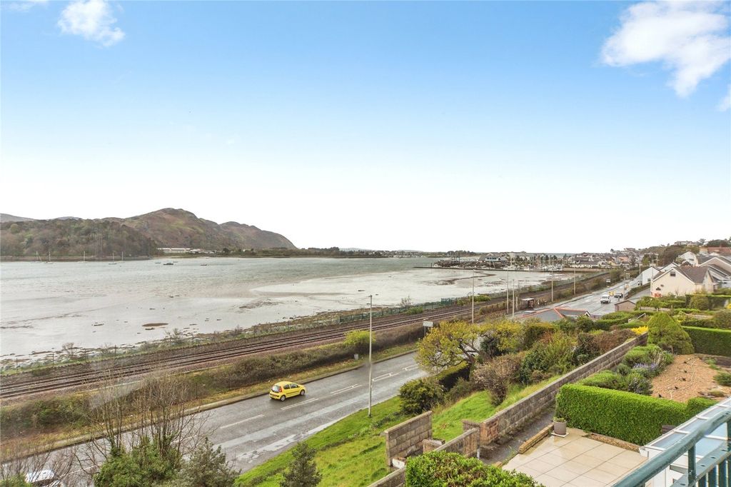 Additional image 24 of 2 bed flat for saleWarren Drive, Deganwy, Conwy LL31