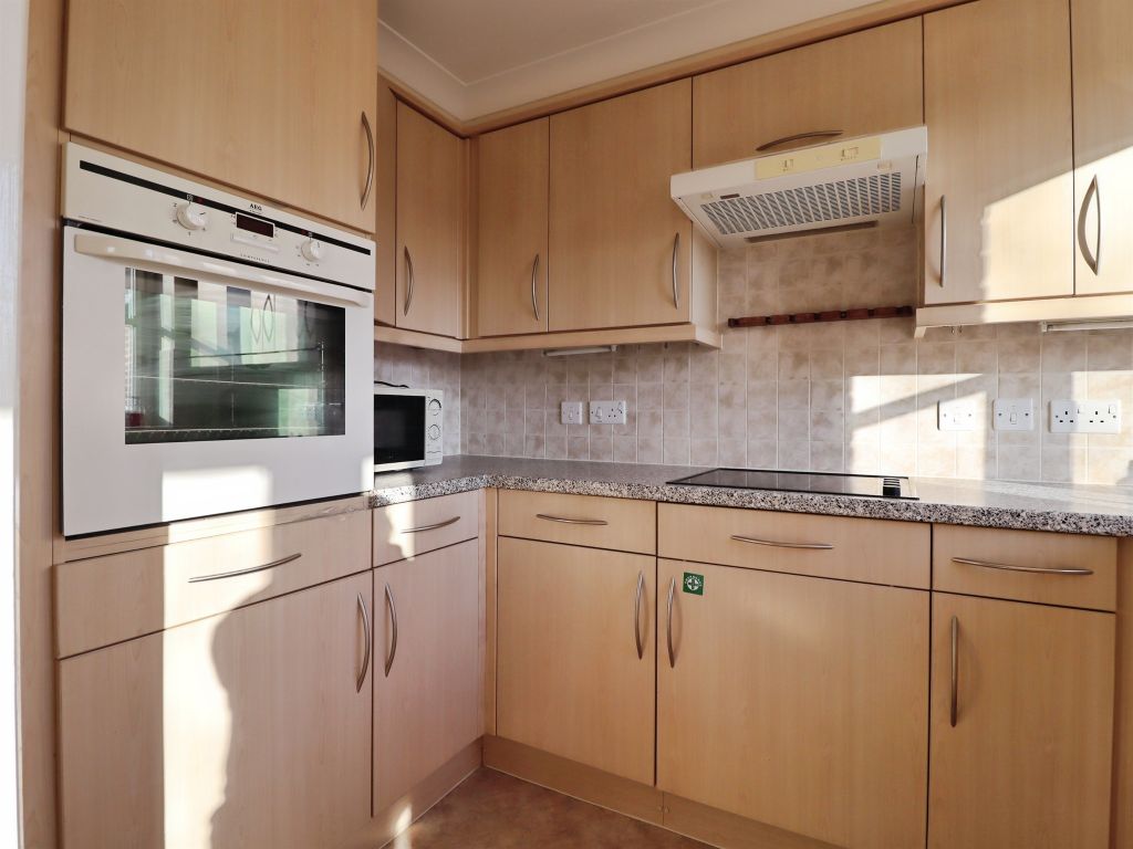 Additional image 3 of 1 bed flat for saleCardiff Road, Llandaff, Cardiff CF5