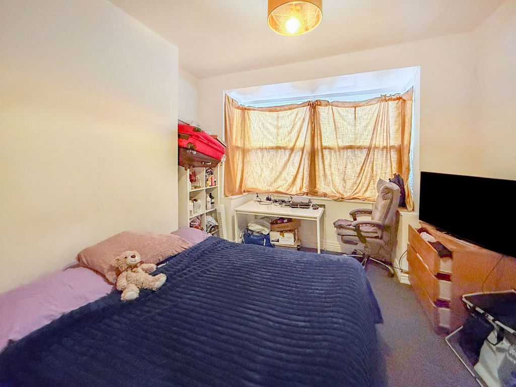 Additional image 3 of 4 bed flat for saleMelrose Street, Hull HU3