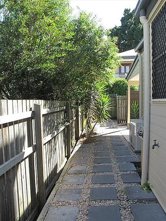 Additional image 4 of 2/7 Rosina Street, Kangaroo Point QLD 4169