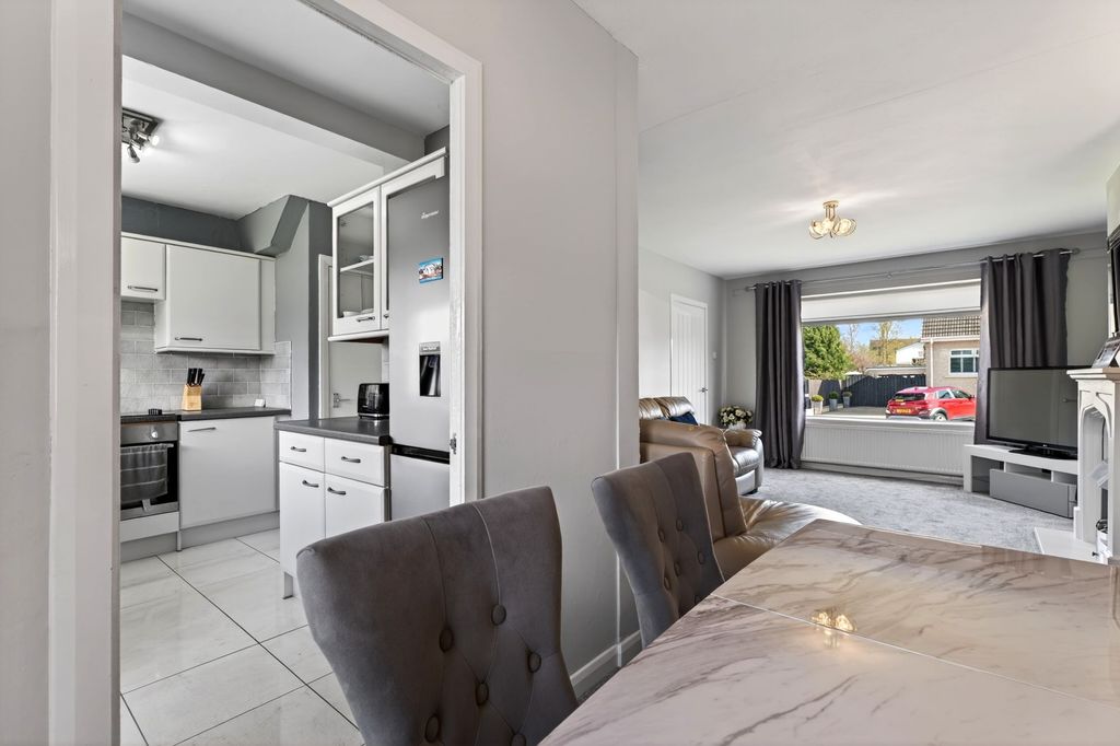 Additional image 4 of 3 bed semi-detached house for saleWeaver Crescent, Airdrie ML6
