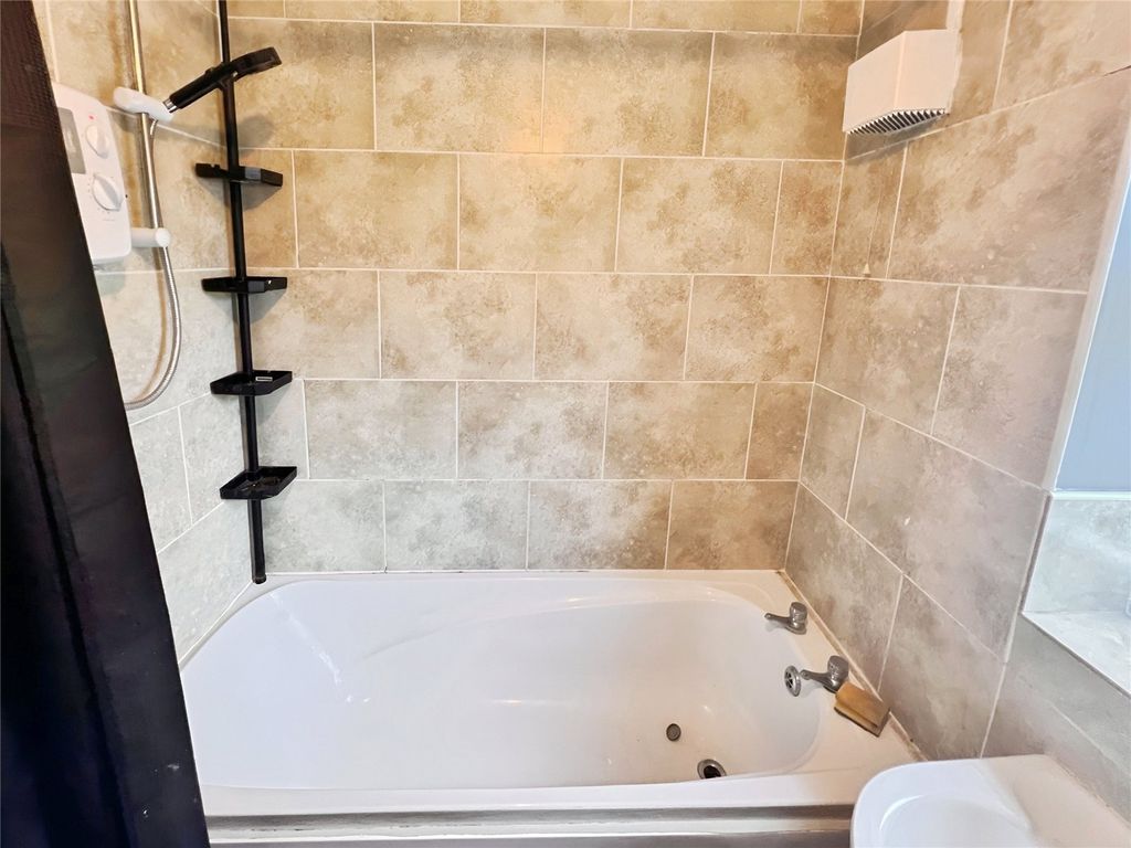 Additional image 8 of 2 bed maisonette for saleManor Crescent, Burton-On-Trent, Staffordshire DE15