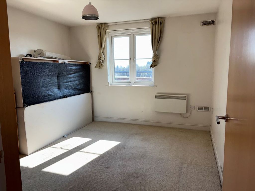 Additional image 6 of 1 bed flat for saleFlat 29 Metro Apartments, 101 Goldsworth Road, Woking, Surrey GU21