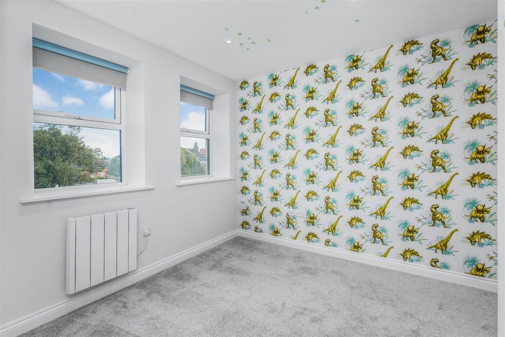 Additional image 6 of 2 bed flat for saleCrouch Street, Banbury OX16