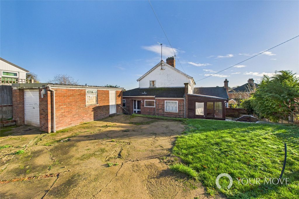3 bed semi-detached house for saleShelton Place, St. Georges Road, Beccles, Suffolk NR34