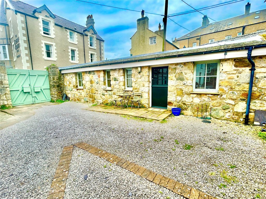 1 bed link detached house for saleBeaumaris, Isle Of Anglesey LL58