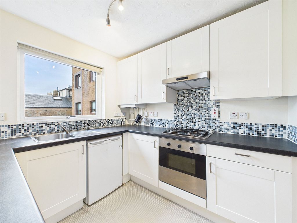 2 bed flat for saleLanark Road, Juniper Green, Midlothian EH14 photo 4