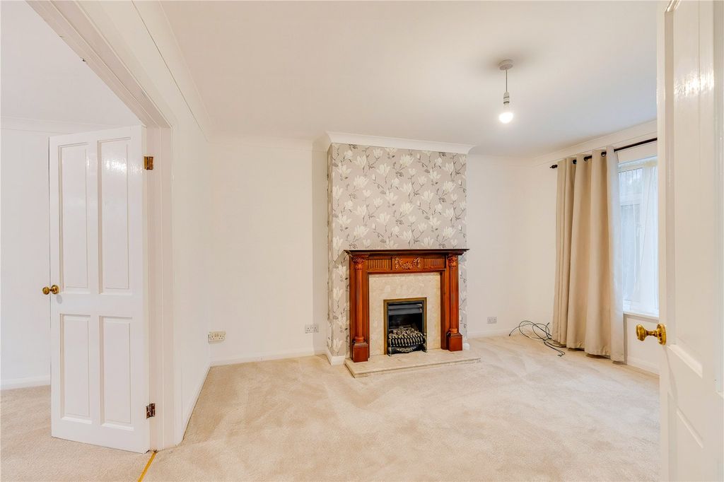 Additional image 7 of 3 bed semi-detached house for saleOrmonde Close, Penylan, Cardiff CF23