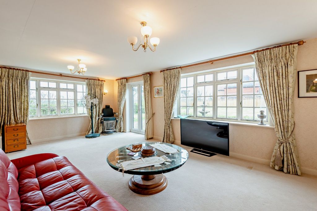 Additional image 3 of 5 bed detached house for saleNew Road, Billingshurst, West Sussex RH14