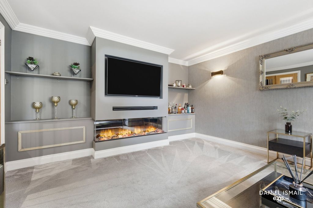 Additional image 4 of 4 bed detached house for saleThe Lindens, Langdon Hills, Basildon SS16
