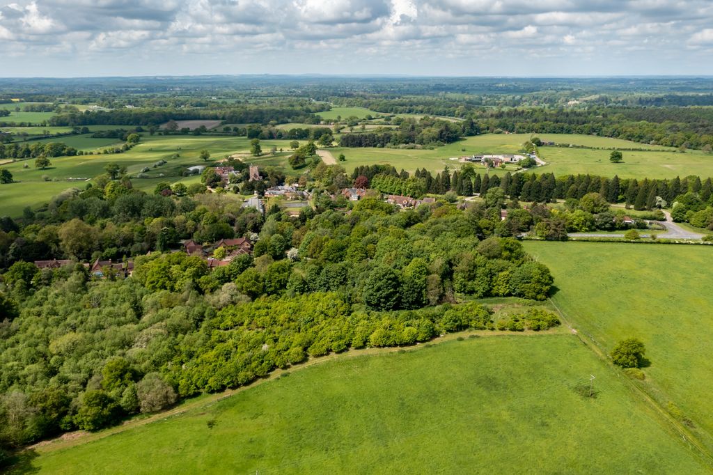 Land for saleThe East Side Of Reading Road, Heckfield RG27