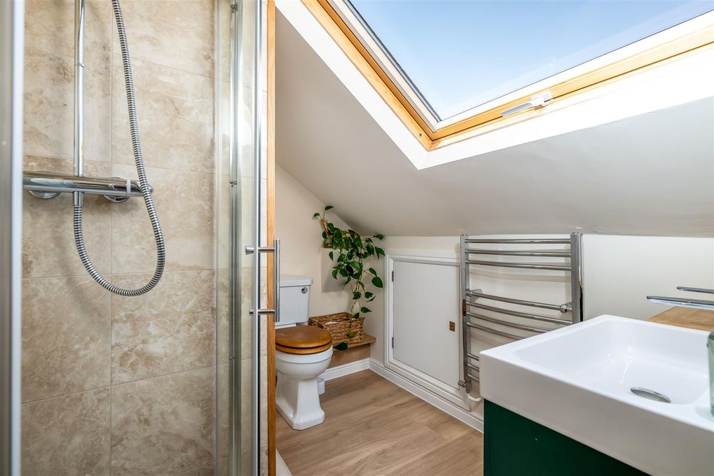 Additional image 18 of 5 bed semi-detached house for saleCastle Road, Bedford MK40
