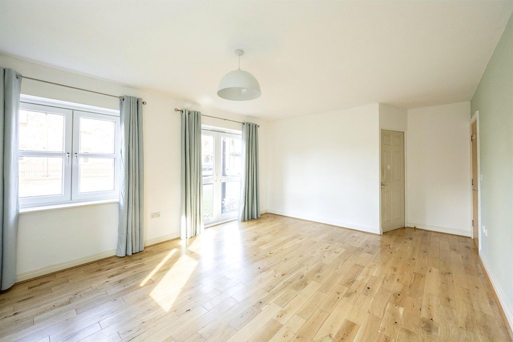 Additional image 5 of 3 bed flat for saleFewston Way, Lakeside, Doncaster DN4