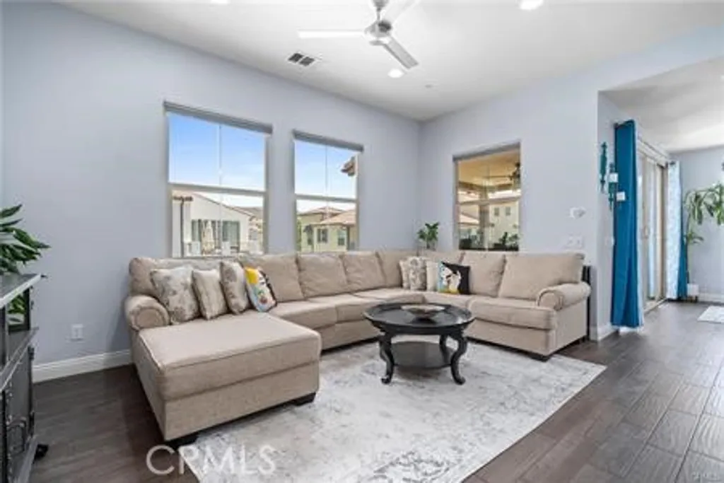 Additional image 4 of 114 Borrego, Irvine, CA 92618