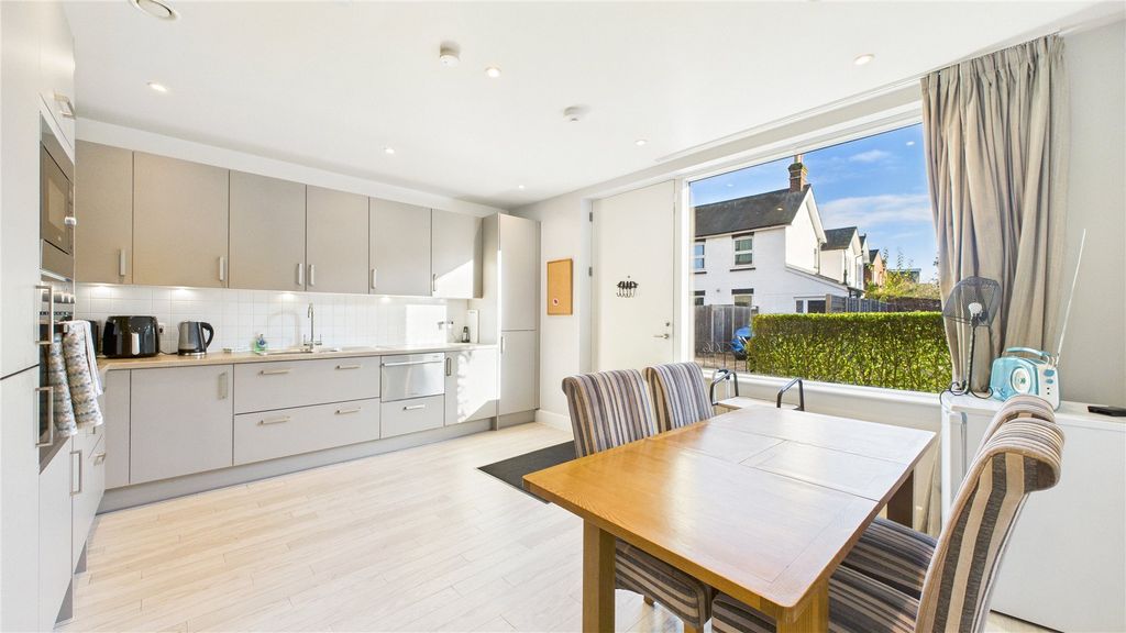 Additional image 2 of 2 bed flat for saleHorsell, Woking, Surrey GU21