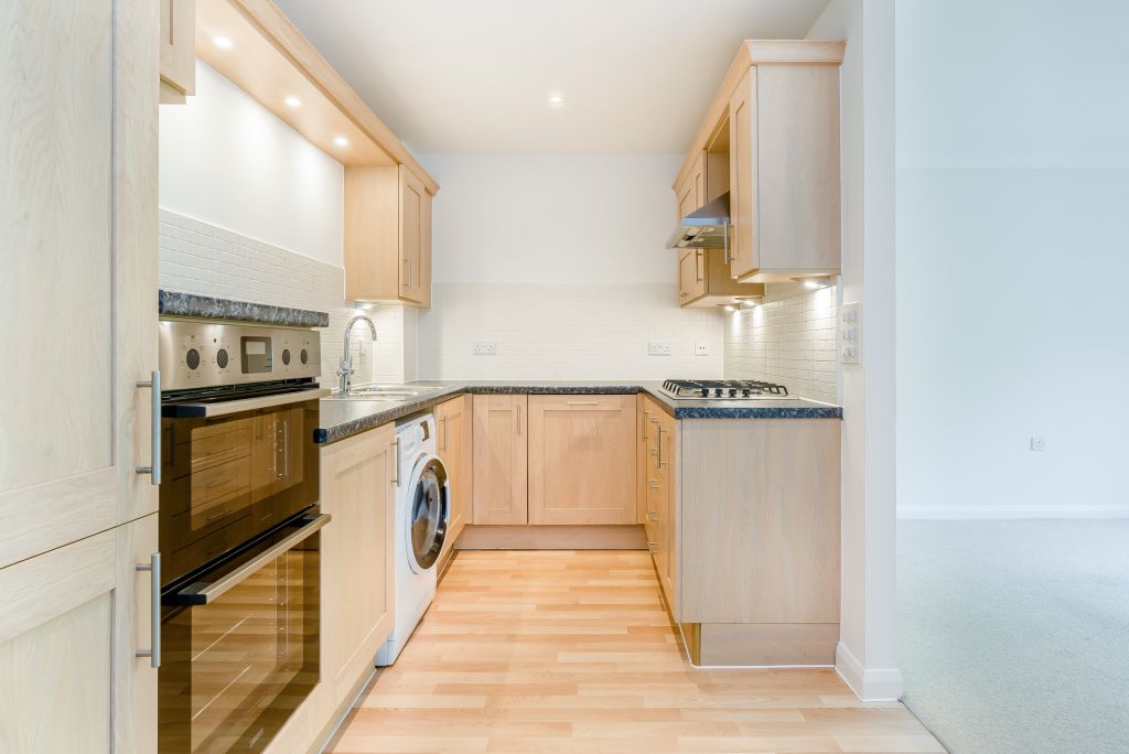 Additional image 4 of 2 bed flat for saleWhielden Street, Amersham HP7
