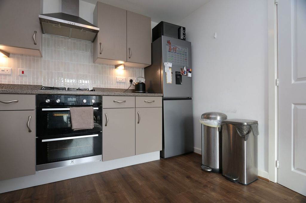 Additional image 12 of 2 bed flat for saleNeptune Road, Barry CF62
