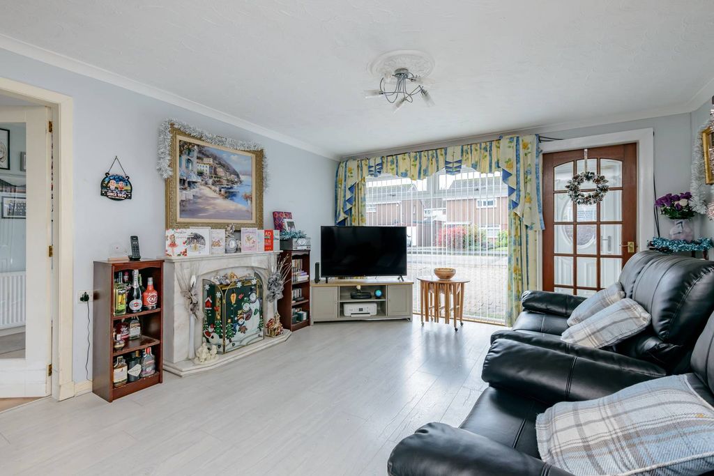 Additional image 2 of 4 bed semi-detached house for saleBaberton Mains Brae, Edinburgh EH14