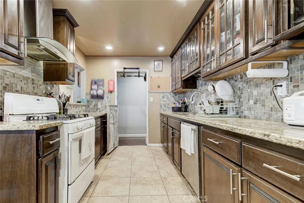 Additional image 59 of 1029 E Galatea St, Azusa, CA 91702