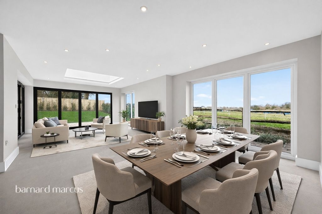 5 bed detached house for saleFairlawn Road, Banstead SM7